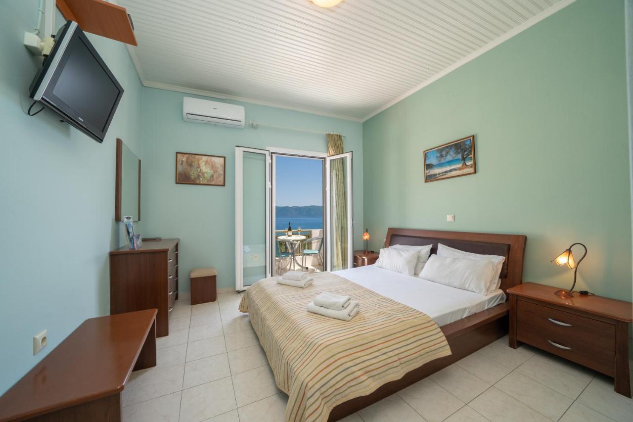 Makis Village-Apartments Agia Efimia Exterior photo