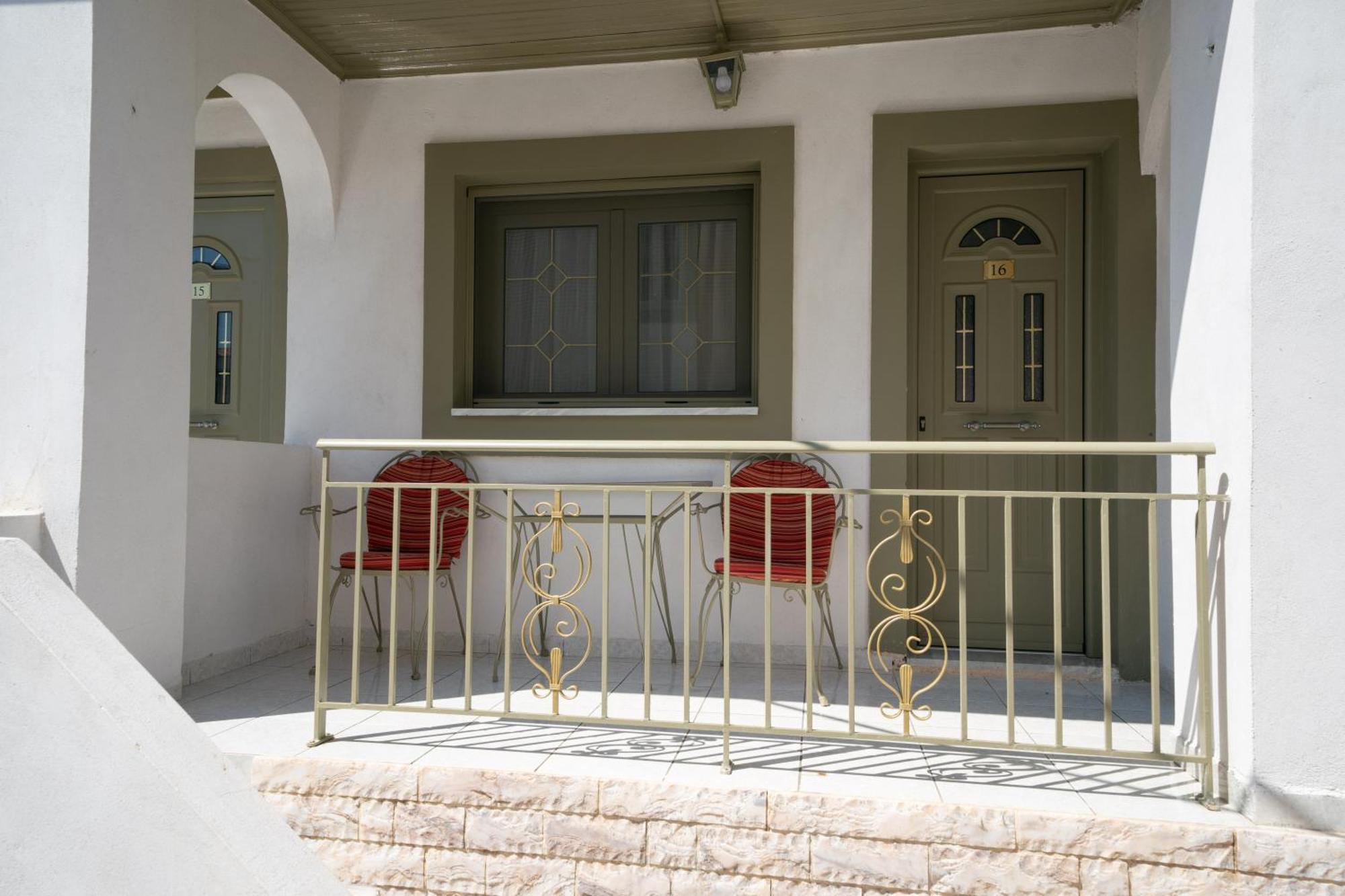 Makis Village-Apartments Agia Efimia Exterior photo